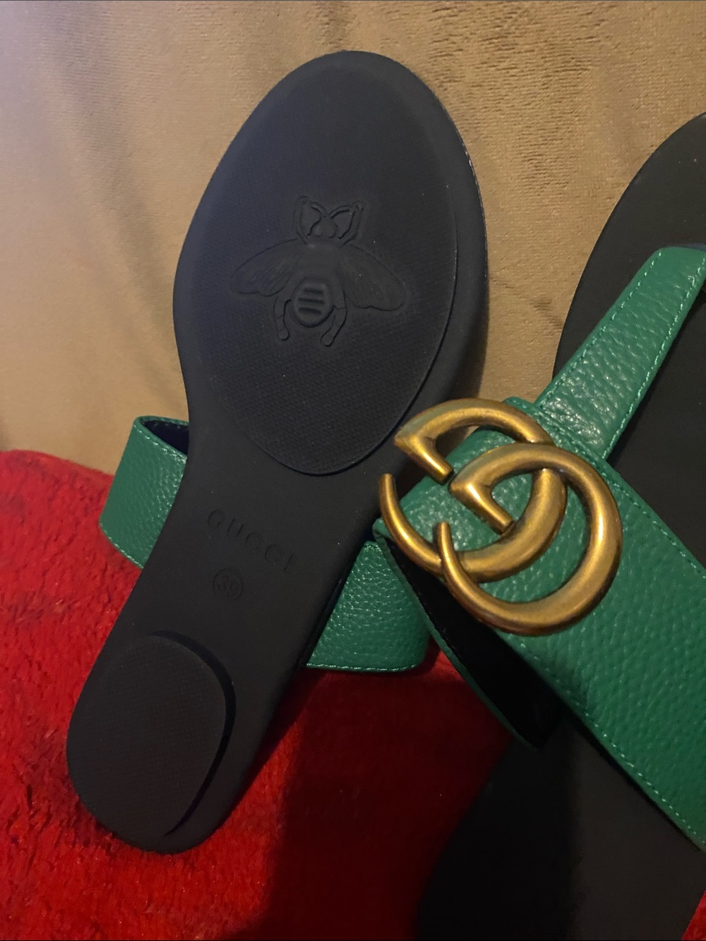 Gucci Green Leather Double G Thong Sandals with Gold Hardware - Picture 4 of 8